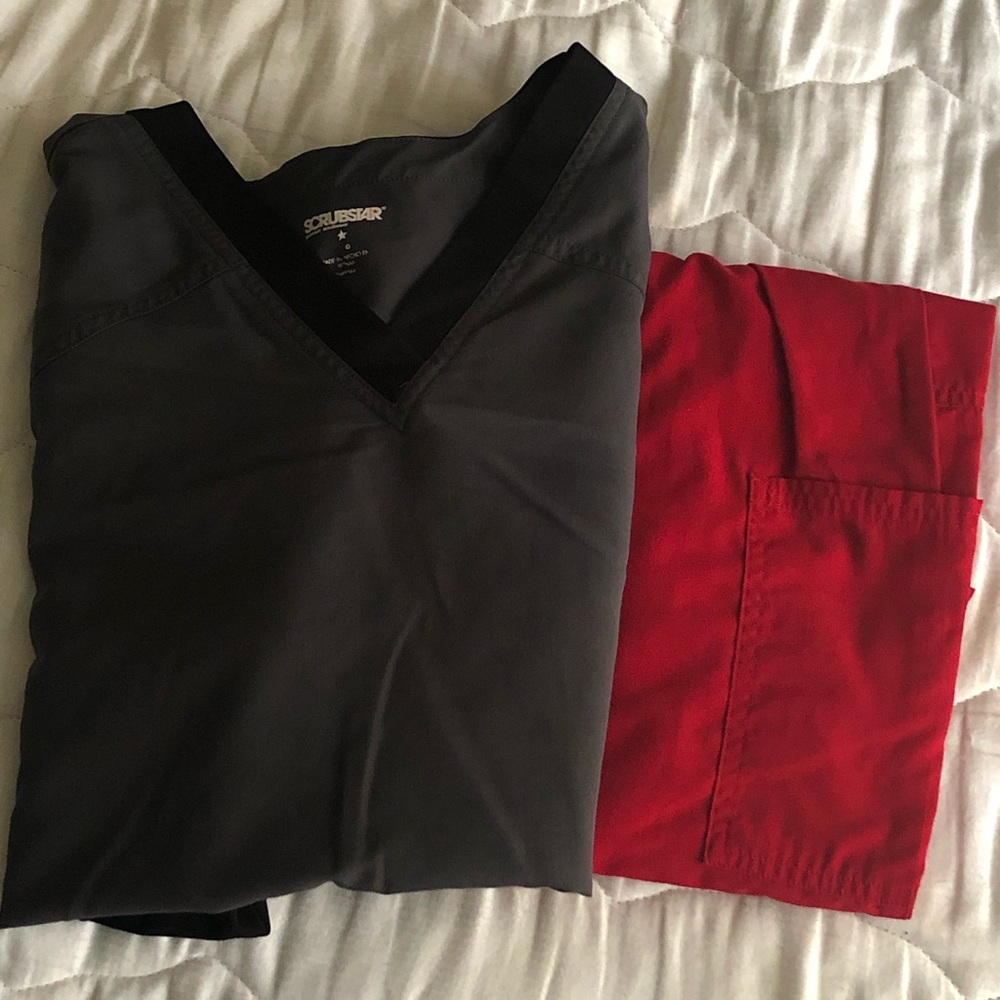 Scrub set